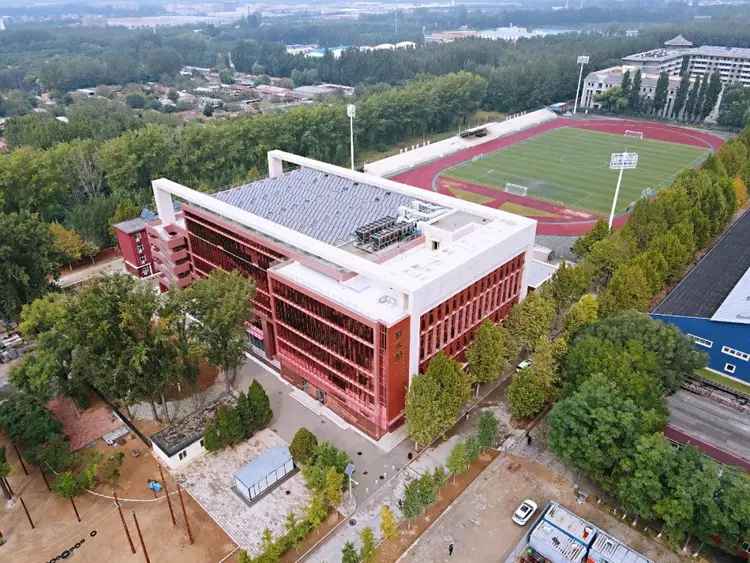 北京工业大学耿丹学院训练馆